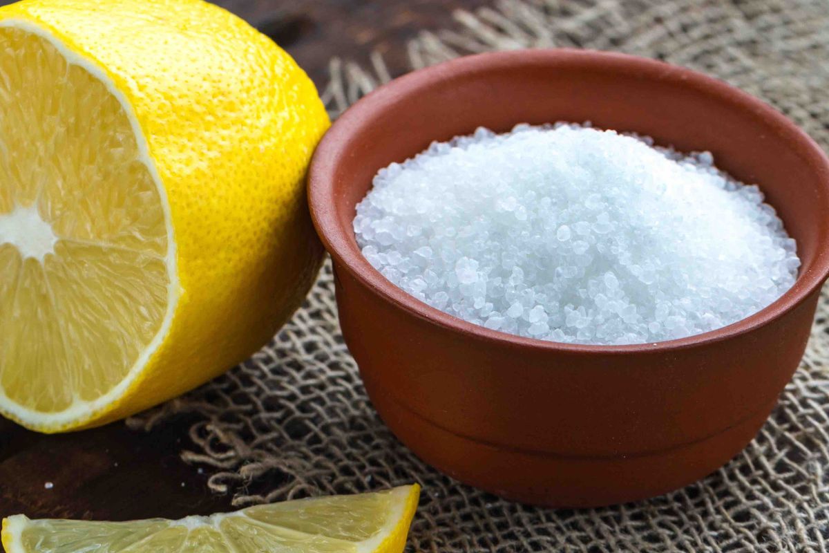 How to Use Citric Acid for Cleaning