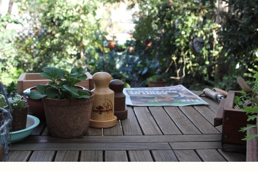 Reducing Plastic Waste in the Garden - Urban Revolution