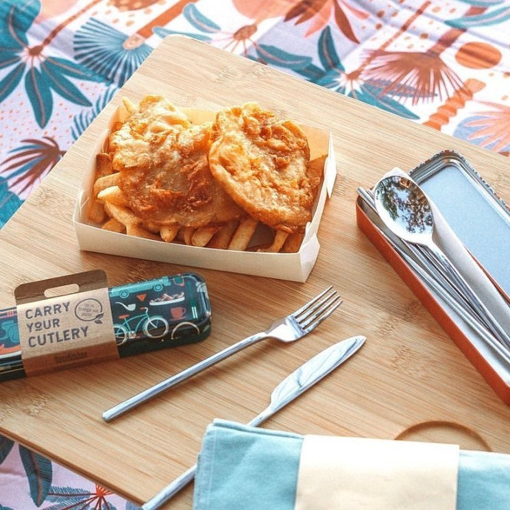 Metal Carry Your Cutlery Set by Retro Kitchen
