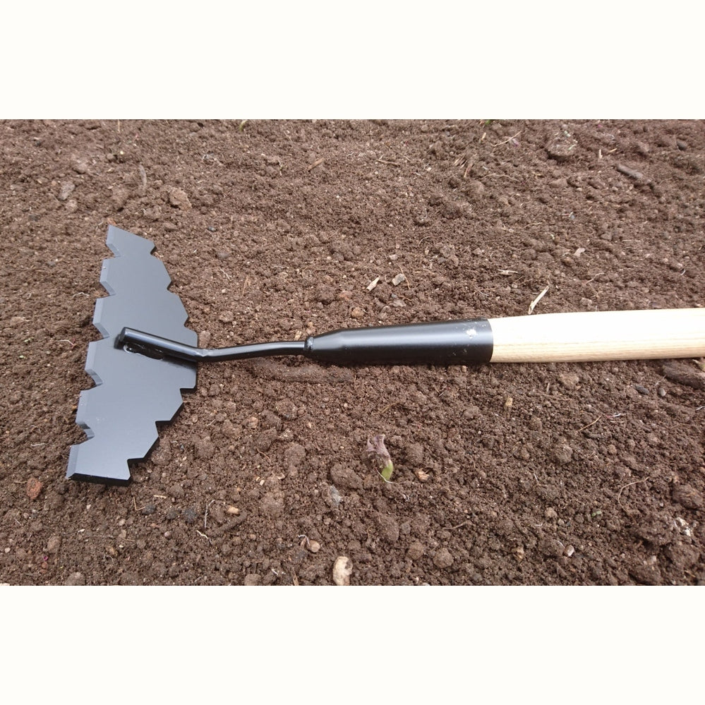 Corona Heavy Duty Weeding Hoe - 175mm (7 Inches) Blade - Large Item