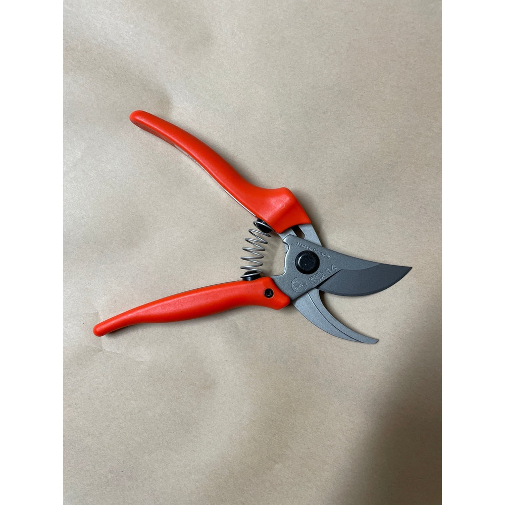 LÖWE No. 14 Compact Bypass Pruner with Ergonomic Handles and Precision Cutting Blade.