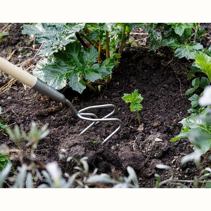 Long Handled Claw Cultivator - Large Item
