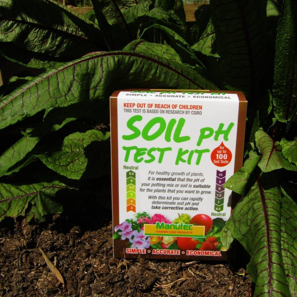 Soil pH Test Kit by Manutec