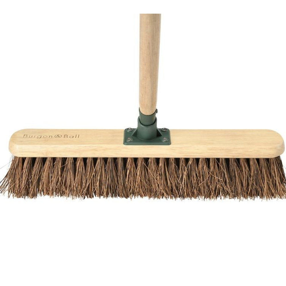 Burgon & Ball Outdoor Broom with 18" Bassine Bristle Head, Urban Revolution.