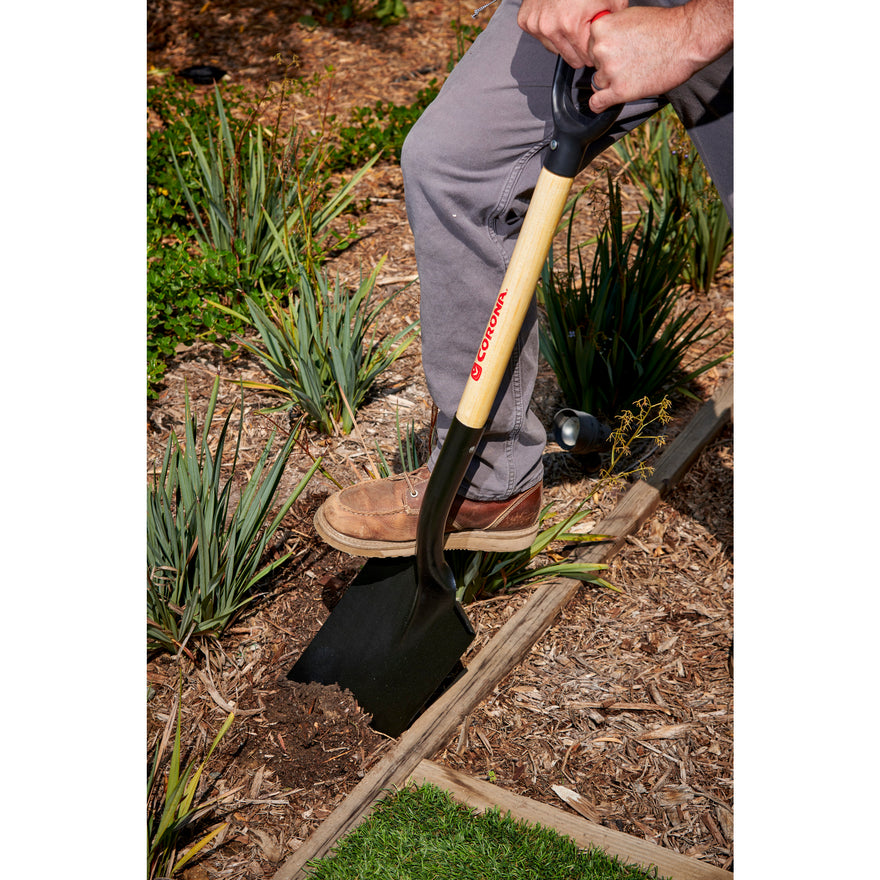Corona Nursery Spade with D Handle - Large Item