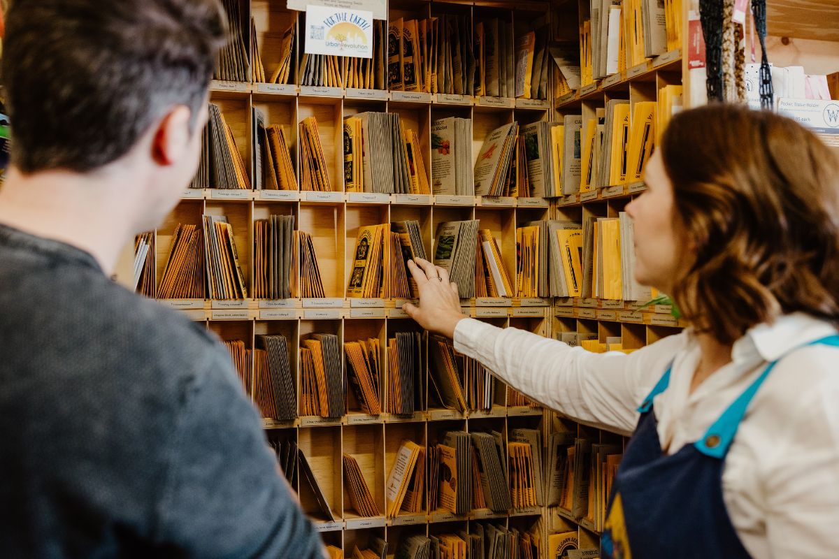 Hybrid vs Heirloom Seeds: What’s the Difference?