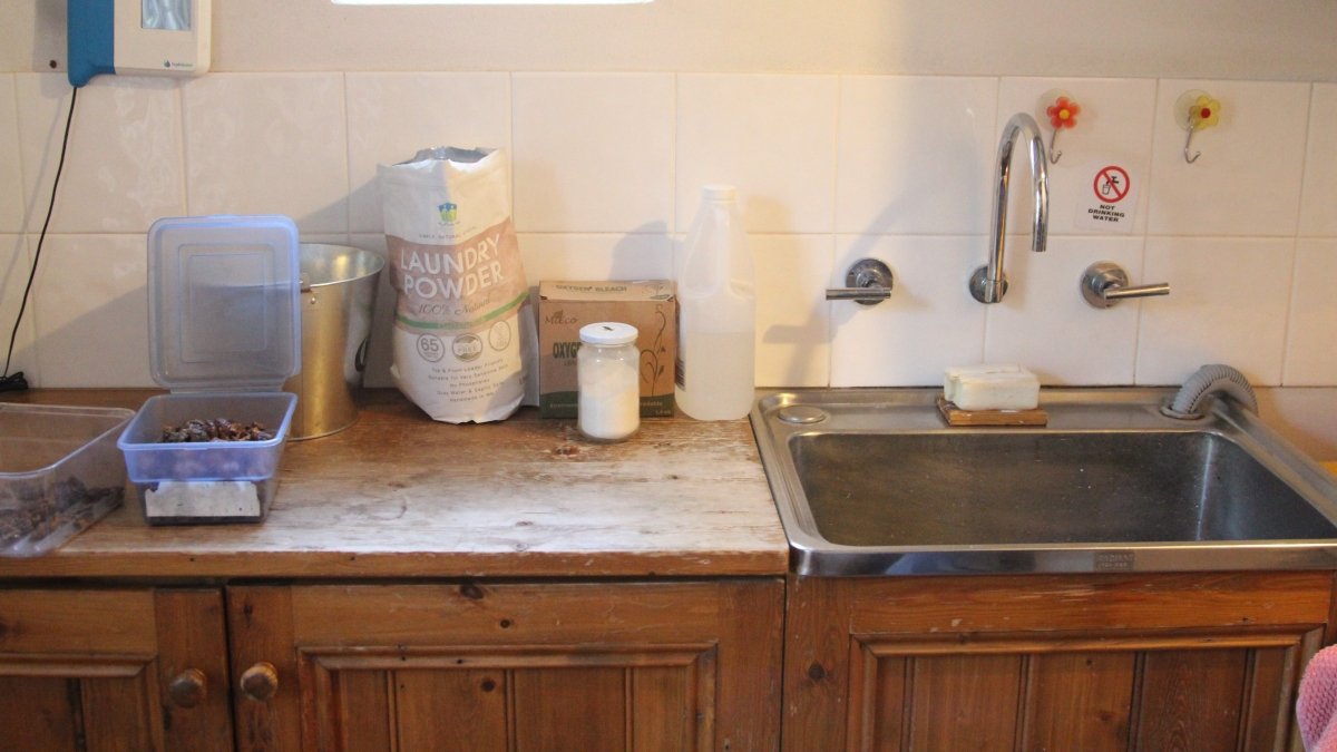 Reducing Plastic Waste in the Laundry - Urban Revolution