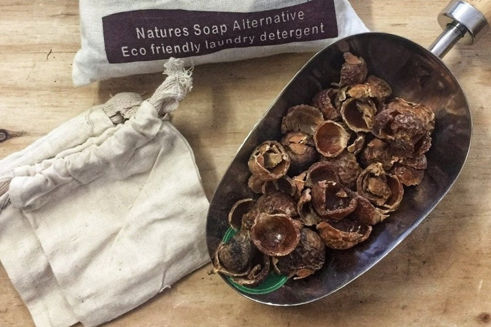 How To Wash Clothes With Soap Nuts In The Washing Machine - Urban Revolution