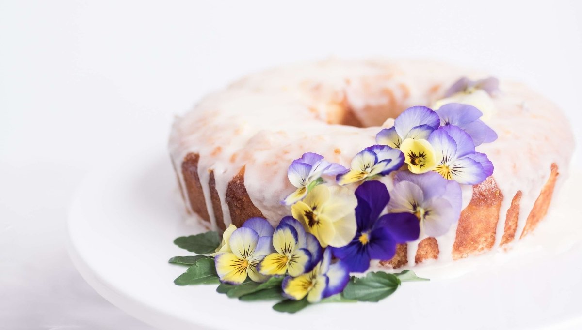Cake with icing and flowers