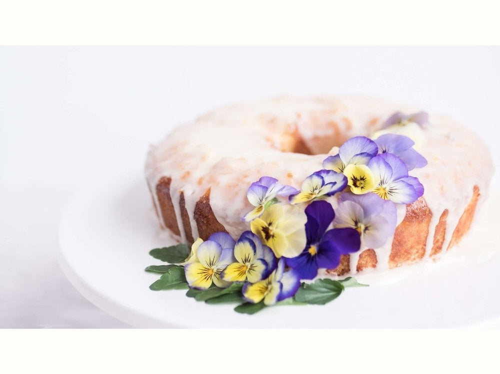Cake with icing and flowers
