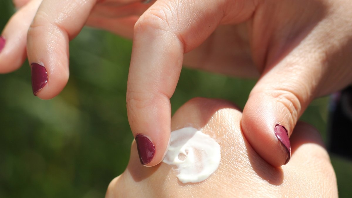 hands with hand cream