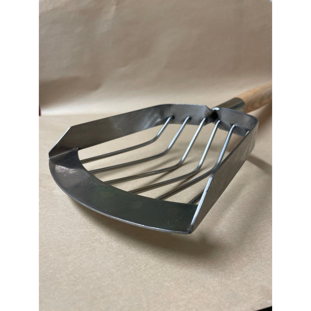 Stainless Steel Harvesting Scoop for Potatoes and Root Vegetables