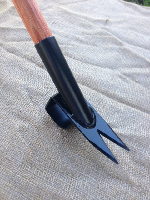 Daisy Weeder with Long Hardwood Handle - Large Item