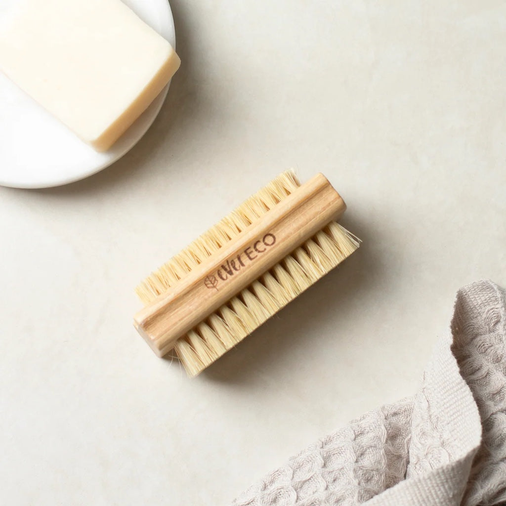 Ever Eco Bamboo dual-sided nail brush with sisal fibre bristles