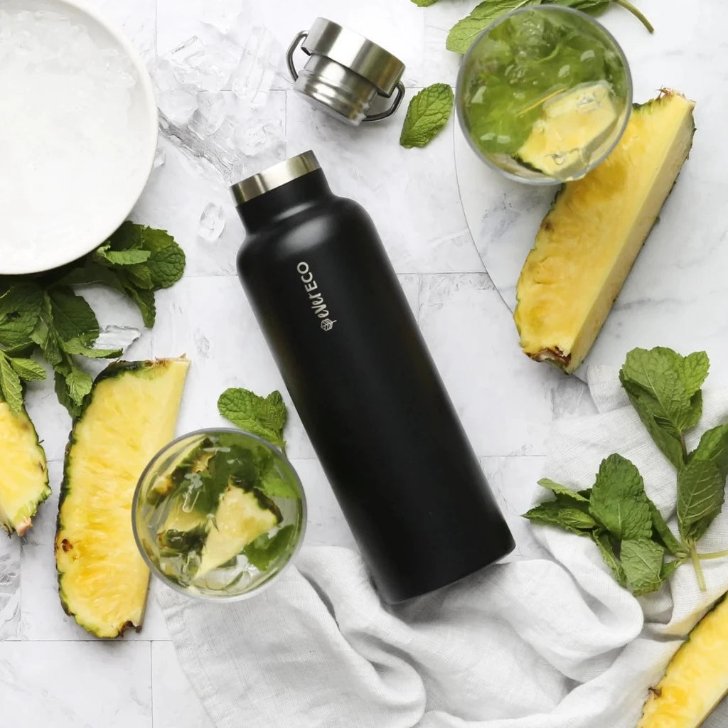 Ever Eco 750ml Insulated Drink Bottle in Onyx, Urban Revolution.