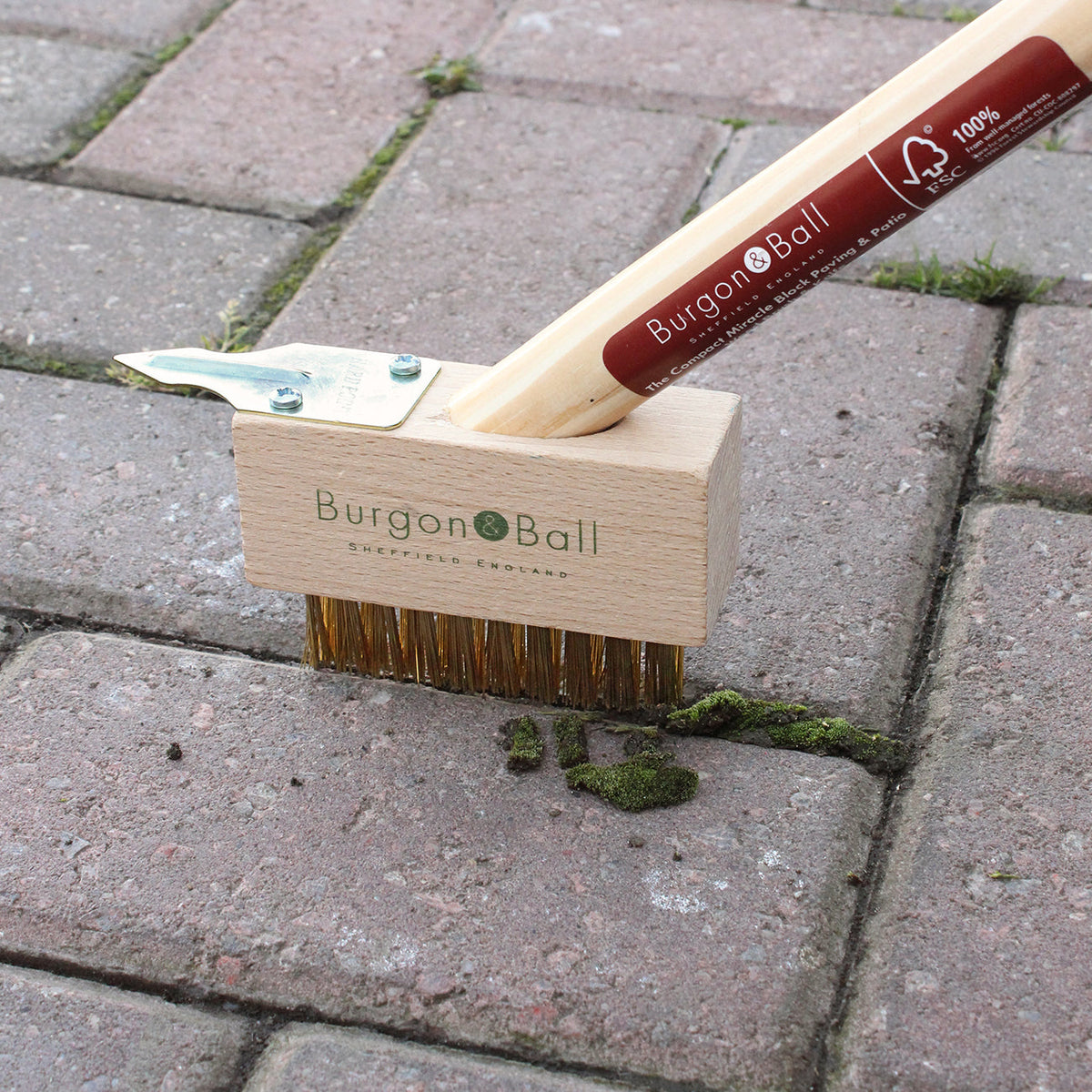 Long Handled Miracle Block Paving Brush - Large Item