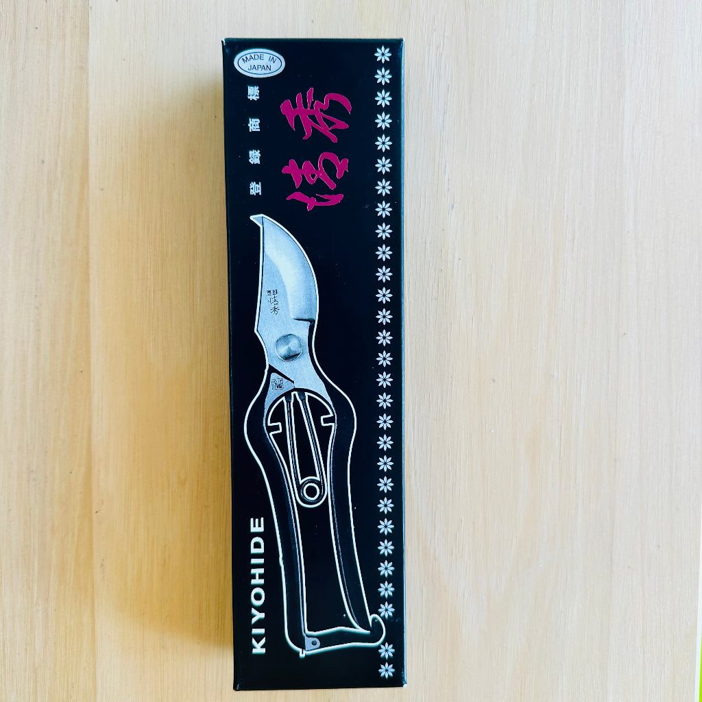 Kiyohide Pruning Shears Packaging on a Wooden Surface