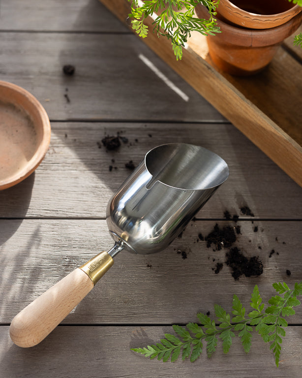Sophie Conran - Compost Scoop (gift boxed)