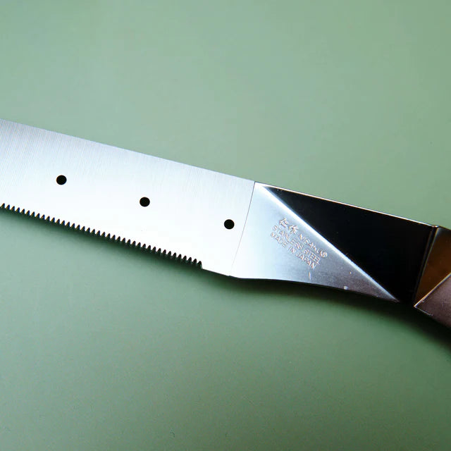 Nisaku &#39;Plant Master&#39; Stainless Steel Replanting Knife - Fine Serrated Blade with 1 Inch Markings for Precise Cutting.