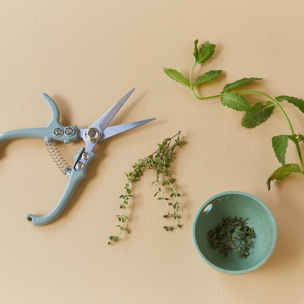 Urban Greens Ergonomic Herb and Garden Snips