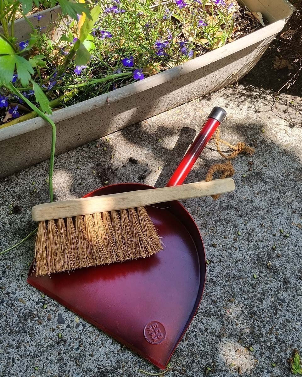 Metal Dustpan from Eco Max