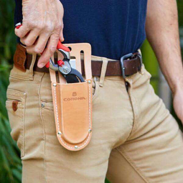 Corona Leather Pouch with Steel Belt Clip