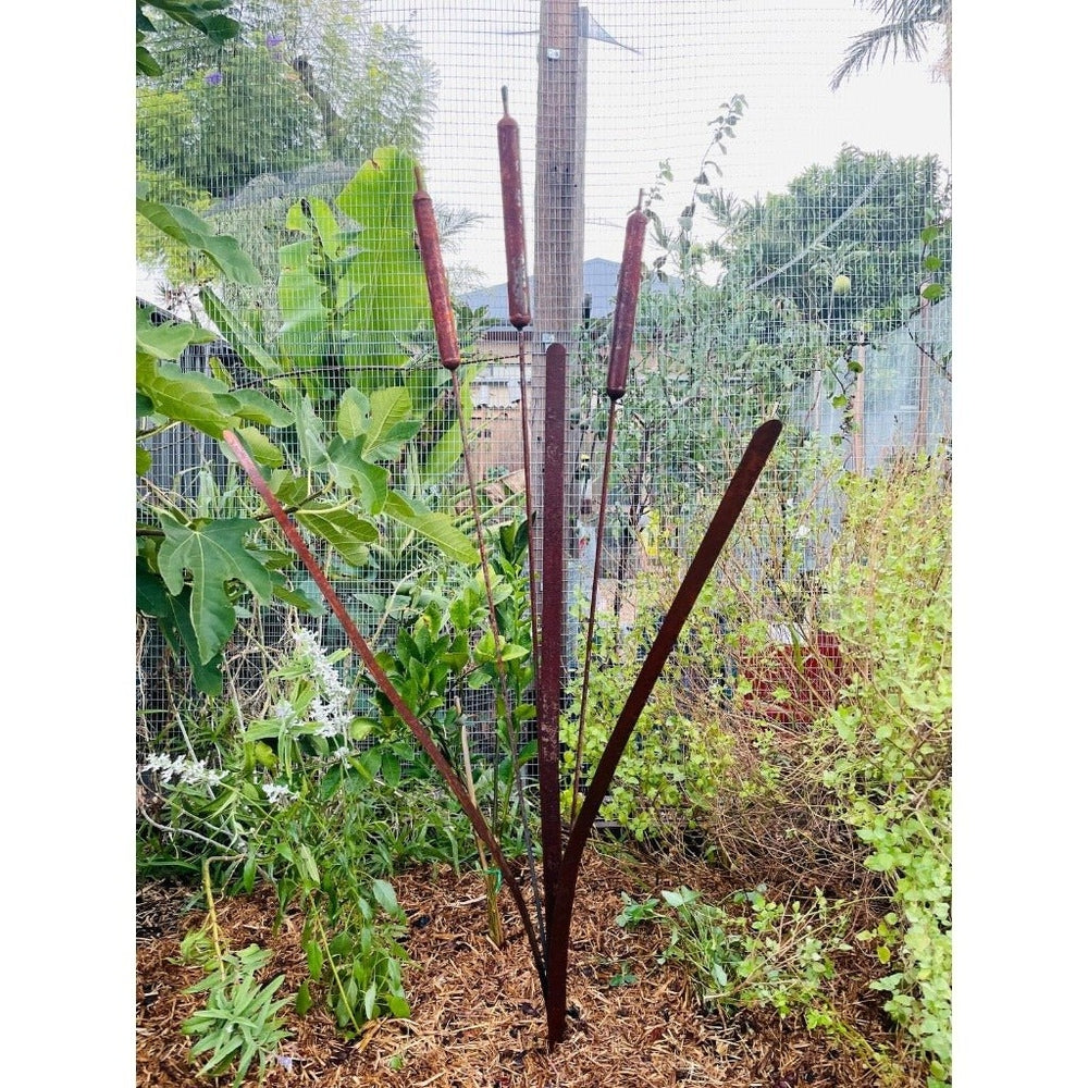 Decorative Bulrush Garden Stake - Metal with Rust Finish