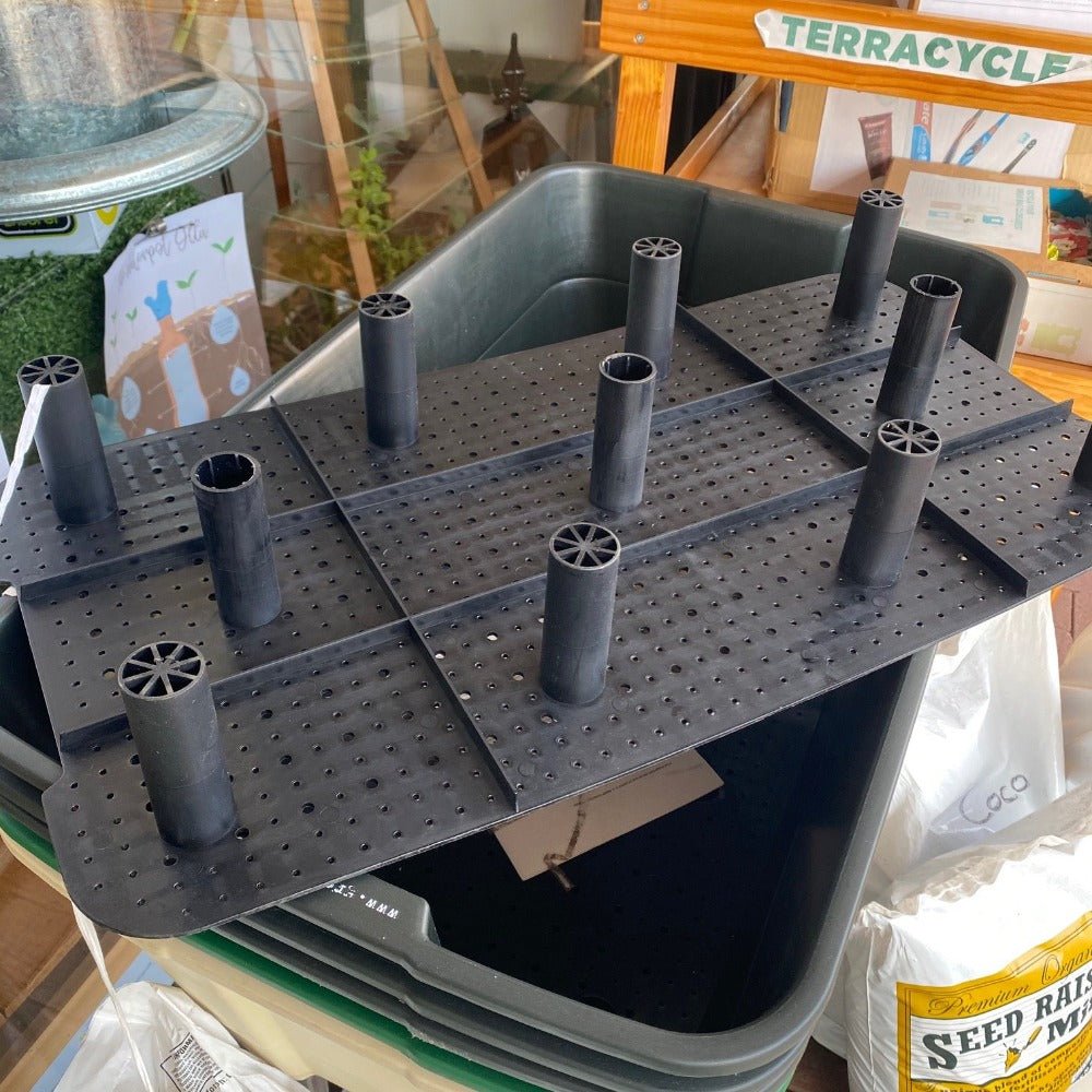 Large Greensmart Pot Inner Plate Underside With Legs