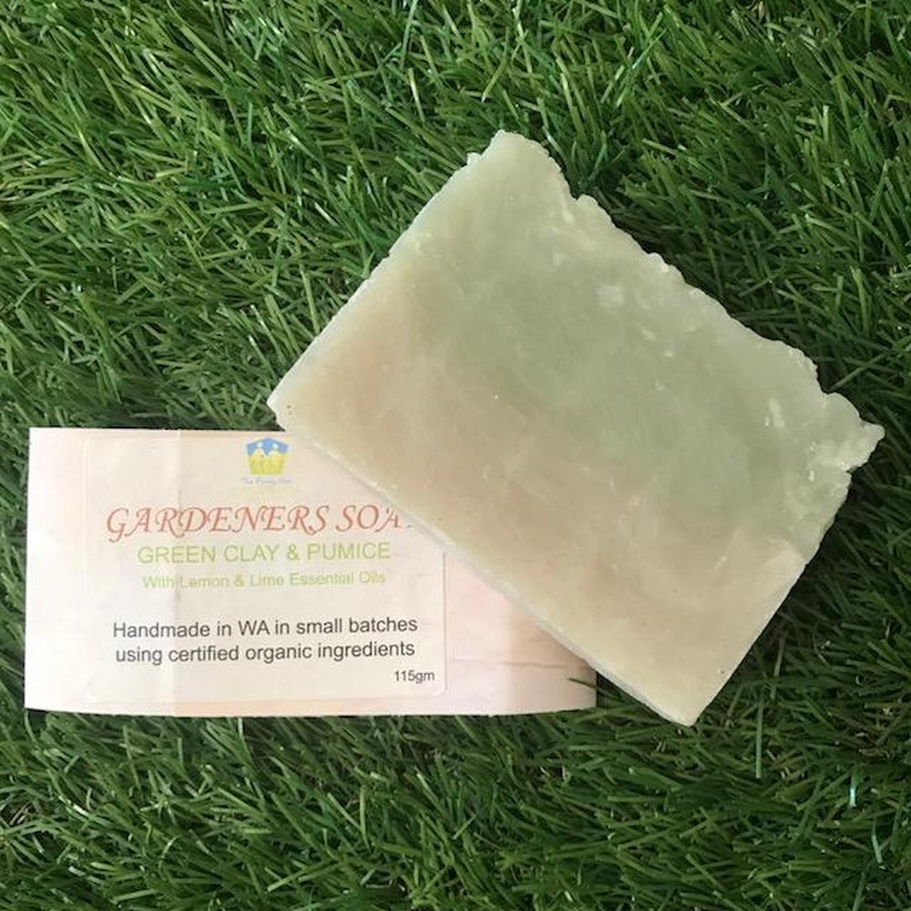 Gardeners Soap - Green Clay and Pumice - The Family Hub