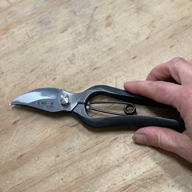 Japanese secateurs with hand