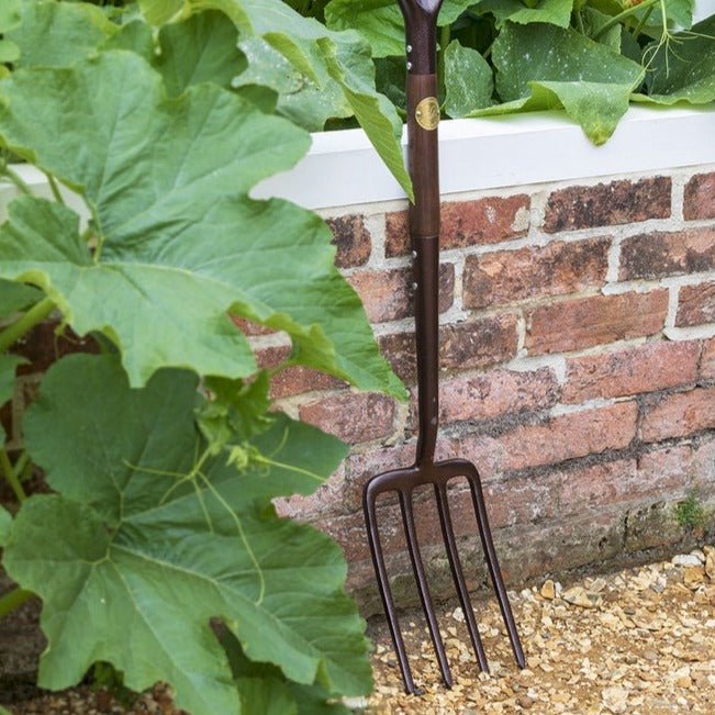 National Trust Digging Fork from Burgon &amp; Ball - In the Garden