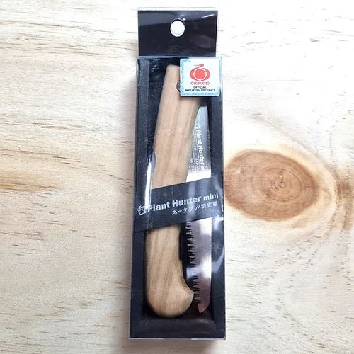 &#39;Plant Hunter&#39; Mini Folding Saw 100mm with Wood Handle in Packaging from Shogun Tools.