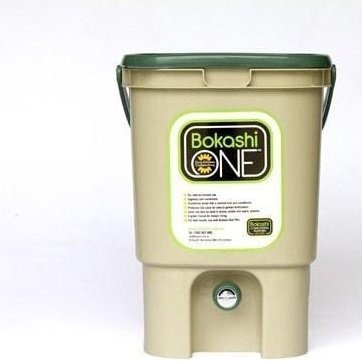 A Single Bokashi One Bucket in Tan/Green